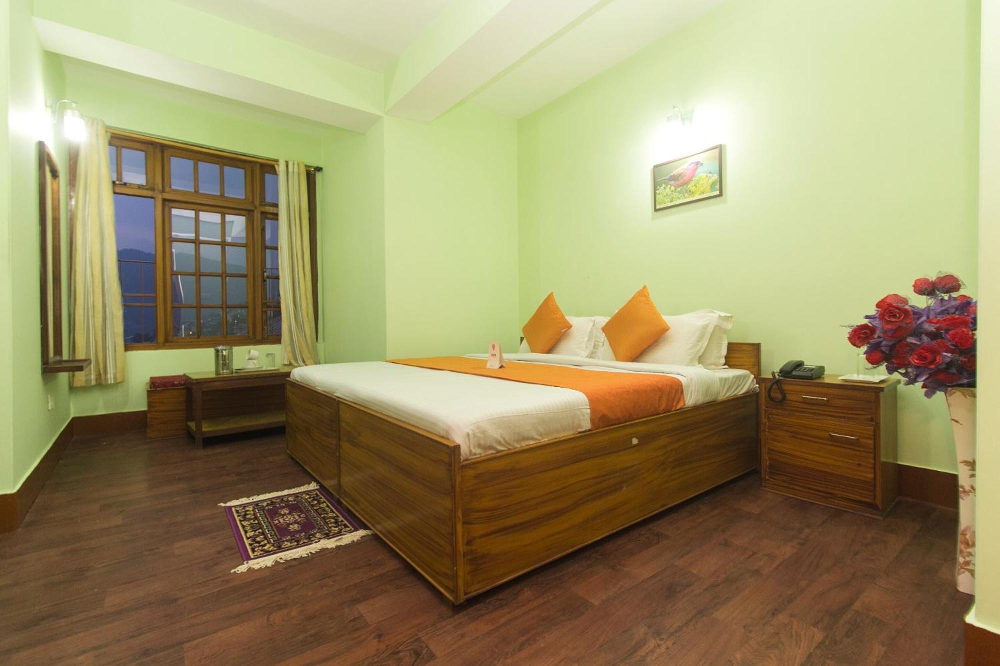 OYO 10883 Pema Thang Residency Gangtok Bagian luar foto