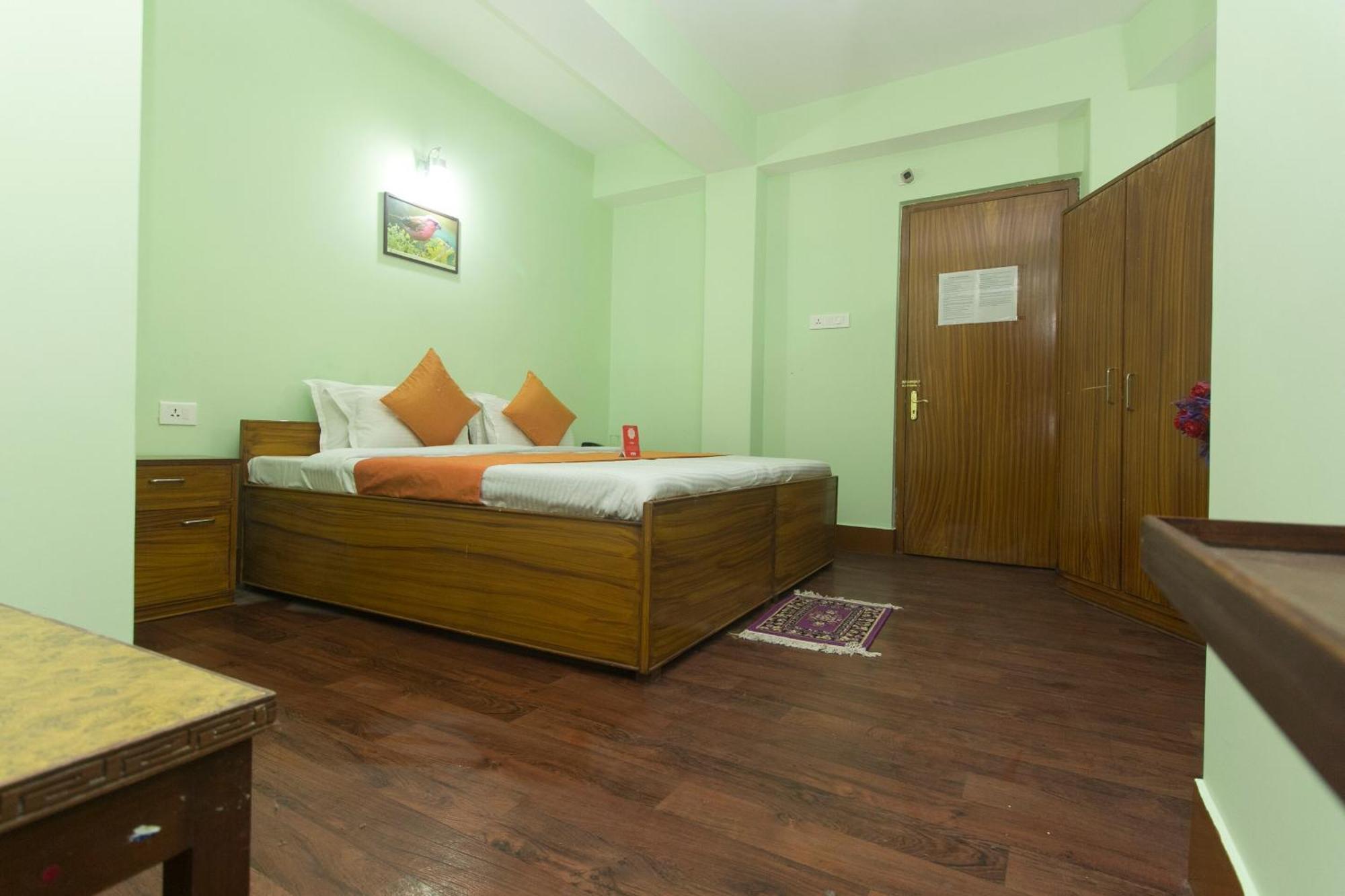 OYO 10883 Pema Thang Residency Gangtok Bagian luar foto